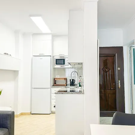 1 Bedroom 675 *